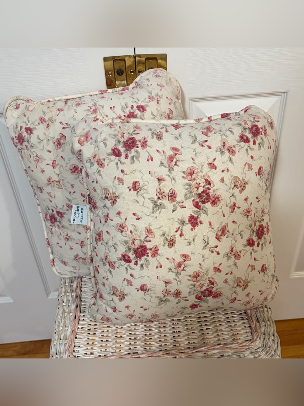 Vintage Waverly Garden Room Floral Throw PillowsSet of 2 Pink Cottage Rose 16x16